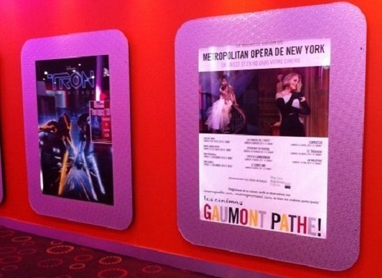 Fourniture et pose de Portes affiche lumineux au cinéma Gaumont - Montpellier - Semios
