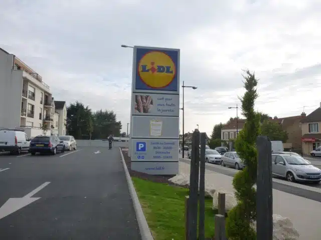 Déploiement de réseau national Lidl réalisé par l'enseigniste Semios