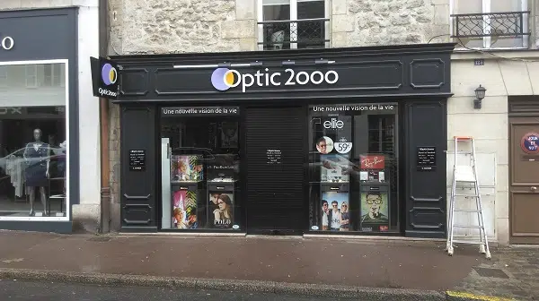 Enseignes Optic 2000 réalisées par Semios