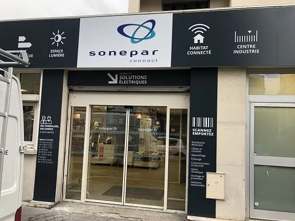 Panneau Dibond enseignes Sonepar Connect - Semios