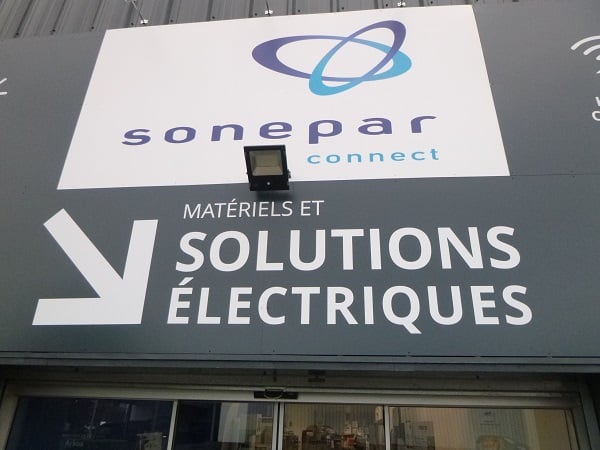 Enseigne panneau non lumineux Sonepar Connect - Semios