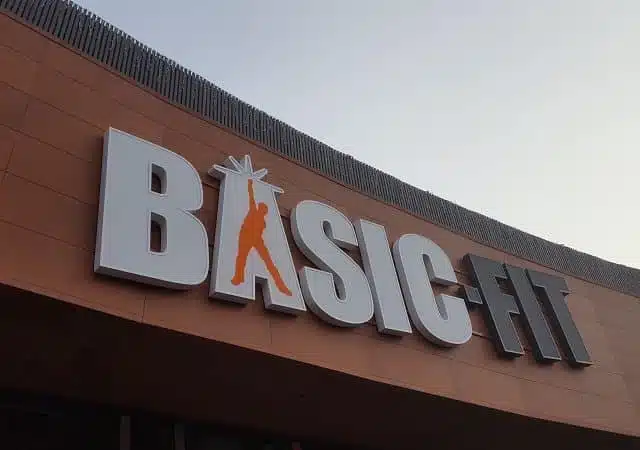 Enseigne Basic-fit Shopping Promenade - Semios