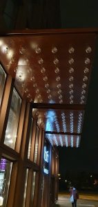 Aloft hotels auvent d'entrée éclairage ampoule leds