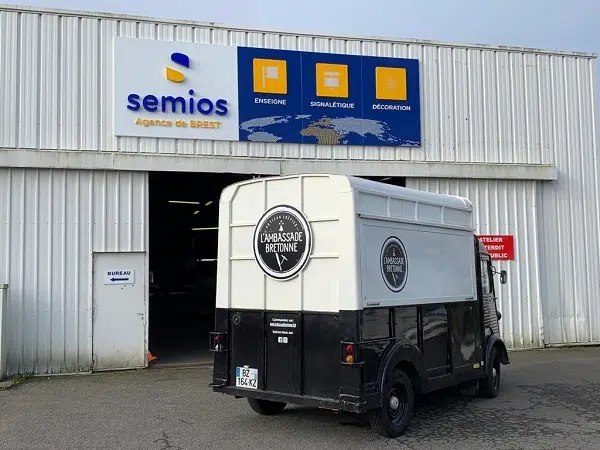 Semi covering véhicule Ambassade Bretonne - Semios