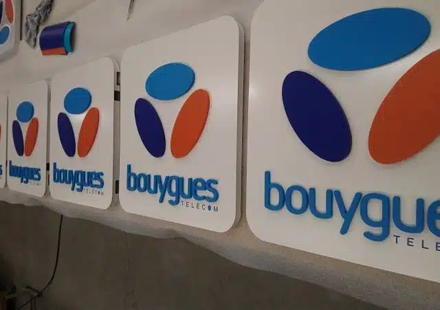 Enseigne caisson bouygues télécom - Semios