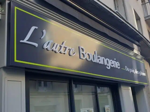 Enseigne bandeau lumineuse l'Autre Boulangerie - Semios