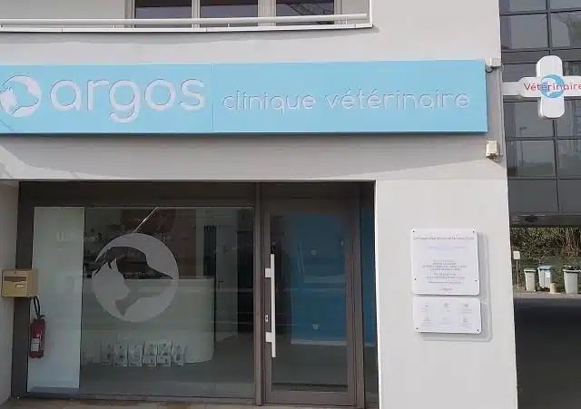 Enseigne bandeau lumineuses clinique vétérinaire Argos - Semios