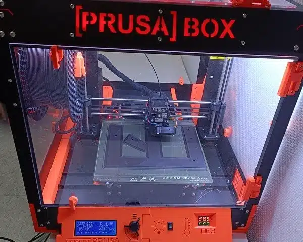 Fabrication additive d'une enseigne par Semios
