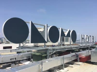 Enseigne onomo hotel Afrique - Semios Casablanca
