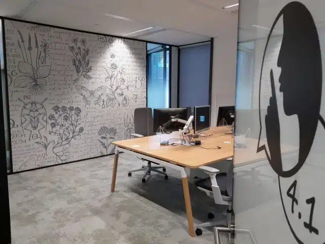 Impression numérique murale pour décorer les espaces de bureaux - Semios